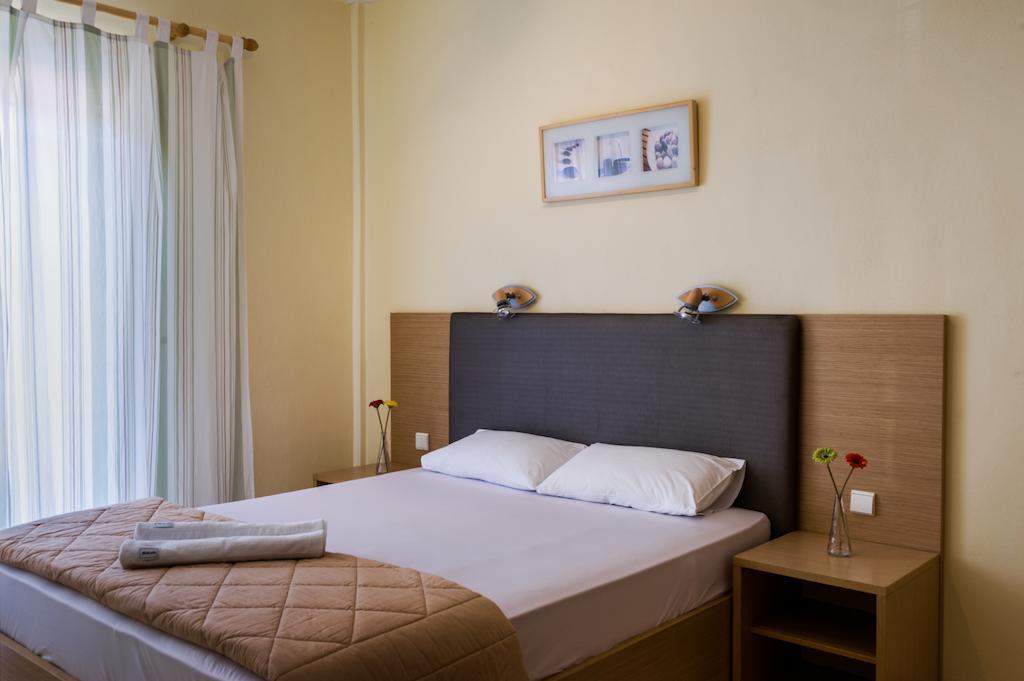 Nepheli Apartments And Studios Паралия-Катерини Номер фото