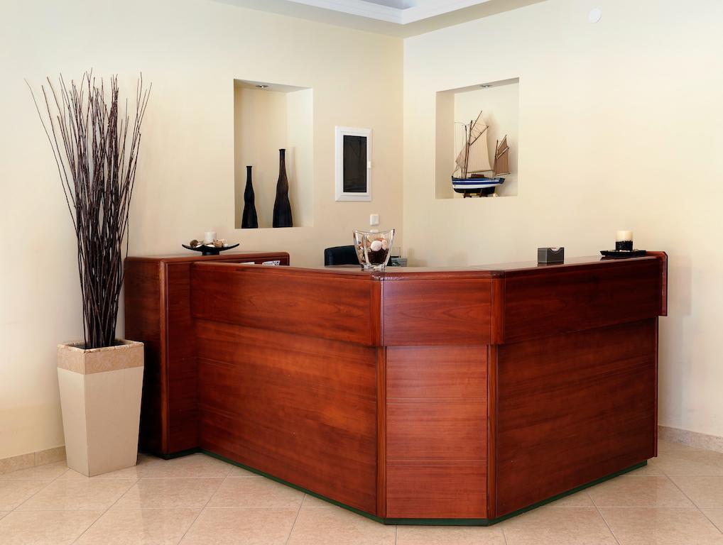 Nepheli Apartments And Studios Паралия-Катерини Экстерьер фото