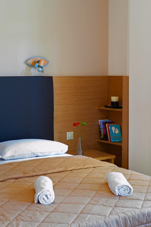 Nepheli Apartments And Studios Паралия-Катерини Номер фото